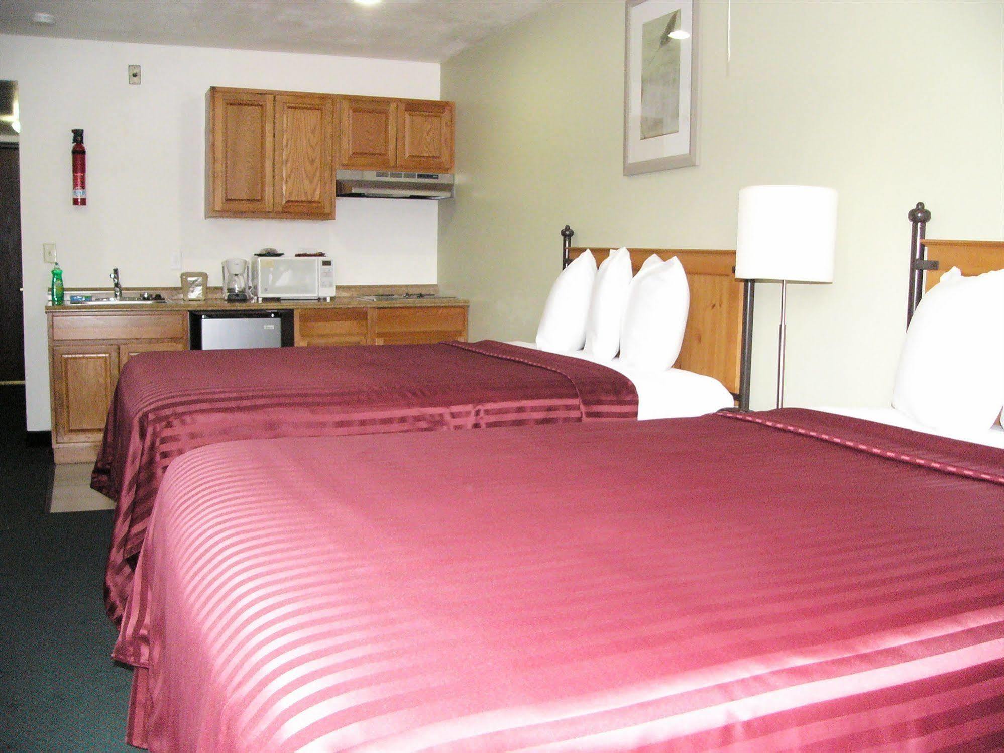 Oyster Bay Inn & Suites Bremerton Εξωτερικό φωτογραφία